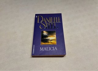 Libros Danielle Steel colección JET DeBolsillo