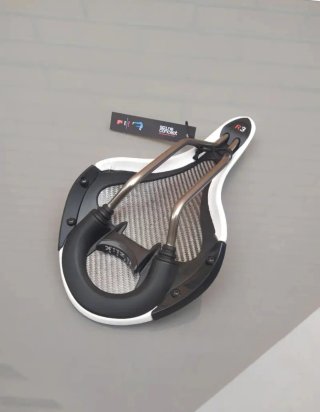 FIZIK Aliante R3 Kium 234 grs.Sillín NUEVO. ENVÍO!