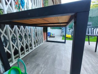 Mesa de terraza madera y metal