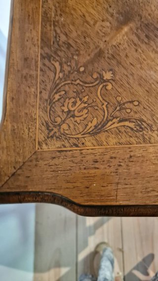 Costurero antiguo madera marquetería