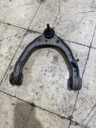 Brazo Suspensión Superior Porsche Cayenne 7L040704