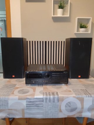 Amplificador JVC RX -808V.