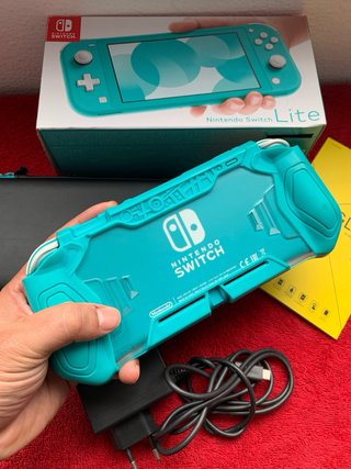 Nintendo Switch Lite Completa + Accessori