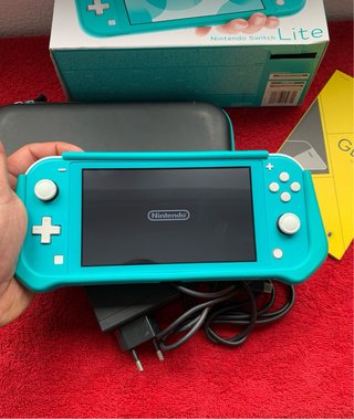 Nintendo Switch Lite Completa + Accessori