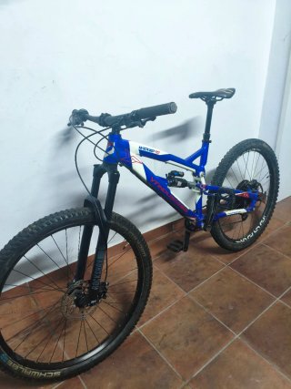 YT Wicked Bicicleta enduro - trail