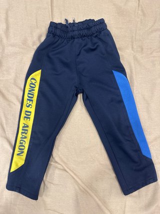 Chándal uniforme Condes de Aragón talla 2/3