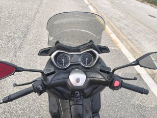 Yamaha XMAX Negra Maxi-Scooter