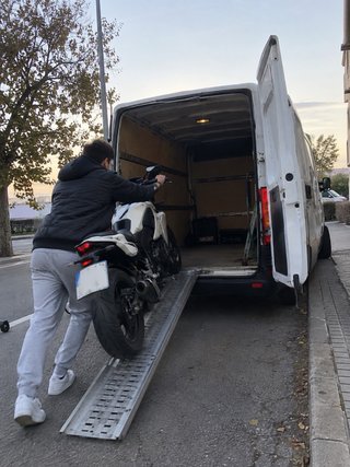 TRANSPORTE DE MOTOS DIRECTOS HACIA TODA ESPAÑA