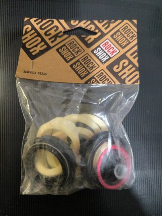 Juego Retenes Horquilla Rock Shox 32mm. Nuevo.
