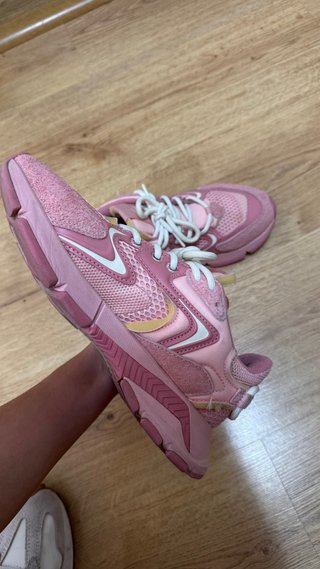 Tenis Lacoste Rosa