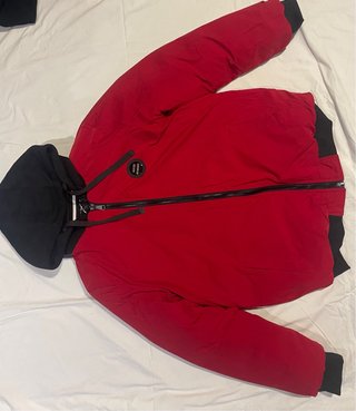 Abrigo reversible algodón negro/rojo
