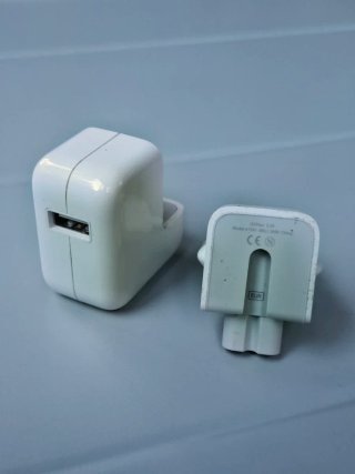Adaptador de corriente USB 10 W oficial de Apple