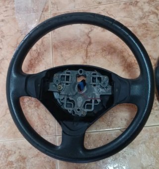 Volante Peugeot 207 (2007)