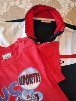 Consegna di abbigliamento per ragazzi (15-16 anni) Taglie S, M