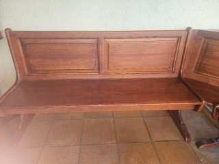 Banco de madera rústico