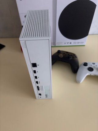 Xbox Series S 512GB + 3 Controller