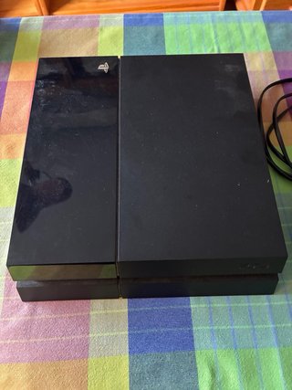 PS4 (PlayStation 4) 500GB Negra con Mando