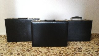 3 maletines negros