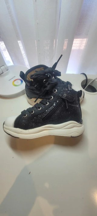 Botas para  niña, talla 27