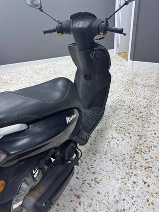 Peugeot Kisbee Negro Scooter