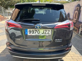 Toyota RAV4 2017