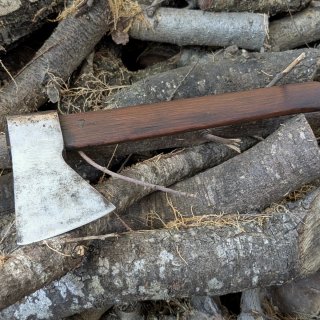 Hacha pequeña: bushcraft, talla,caza,etc