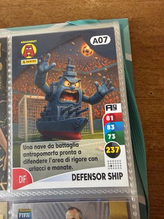 Cromo Panini Adreinrot Defensor Ship A07