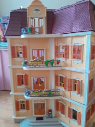 Casa de muñecas PLAYMOBIL