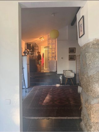 Alquilo casa independiente con jardín privado