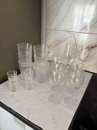 Lote de vajilla y vasos