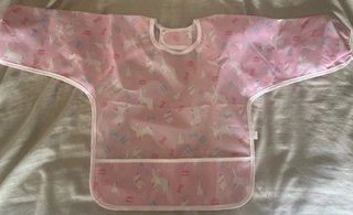 Baberos manga larga con estampado de conejos