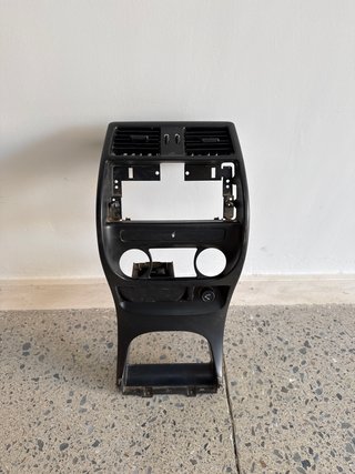 Consola Central Nissan Terrano