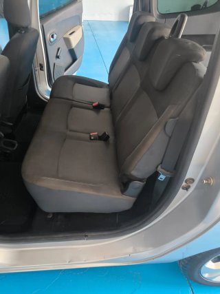 Dacia Lodgy 2013
