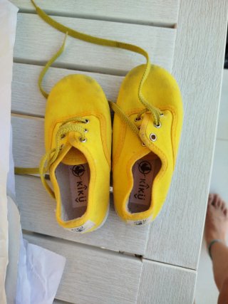 Zapatillas KIKU niña amarillas talla 26