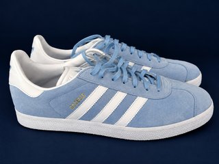 Adidas Gazelle Azul Claro Hombre