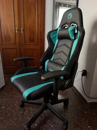 Silla Gaming Nacon Negra y Turquesa