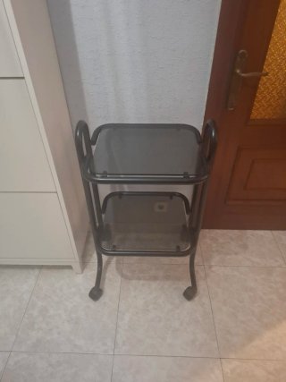 Estantería de cristal negra
