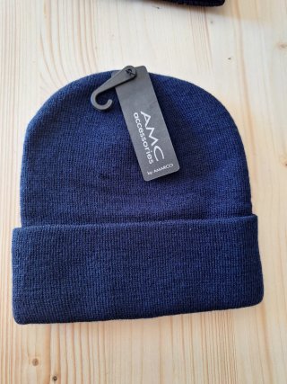 Gorro de lana azul AMC