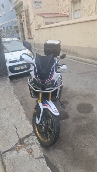 Honda Africa Twin Adventure Moto