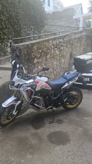 Honda Africa Twin Adventure Moto