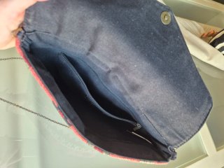 Bolso sobre Sfera étnico negro y rosa