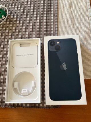 iPhone 13 512GB Medianoche