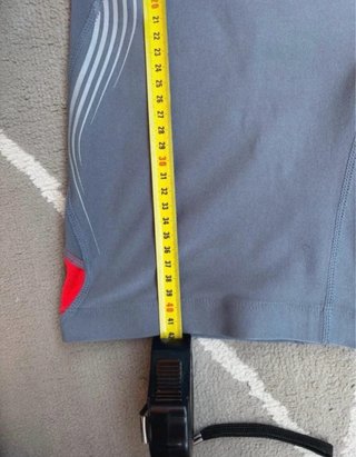 Pantalón corto Nike gris y rojo Talla M
