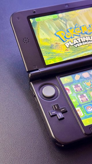 Nintendo 3DS XL Rosso e nero
