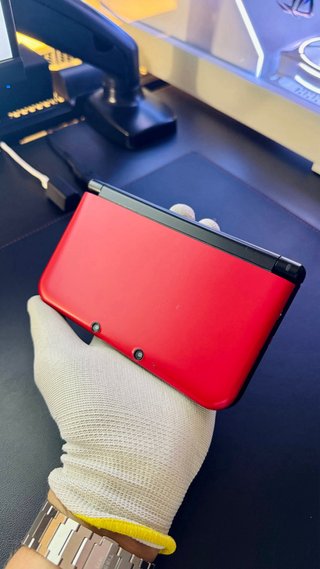 Nintendo 3DS XL Rosso e nero