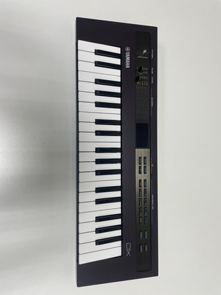 Yamaha Reface DX Sintetizador