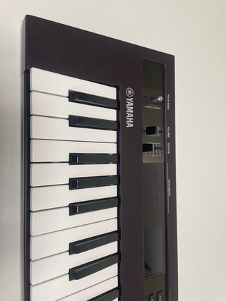 Yamaha Reface DX Sintetizador
