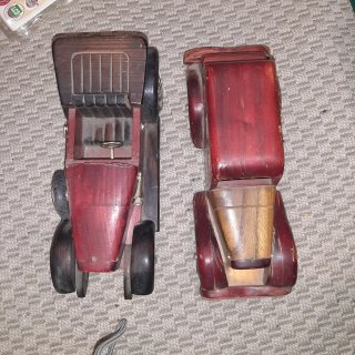 Coche de madera clásico 25 cm