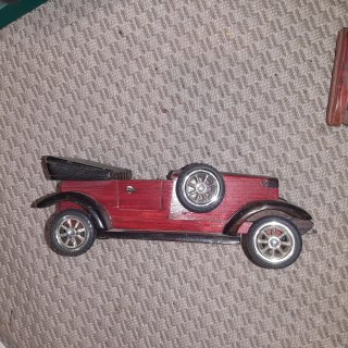 Coche de madera clásico 25 cm