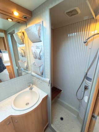 Autocaravana Burstner i690